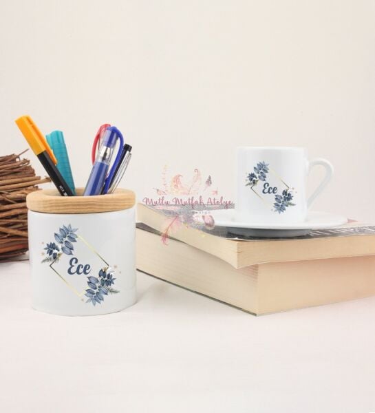 Kişiye Özel İsimli Çiçek Motifli Kalemlik ve Türk Kahvesi Fincanı