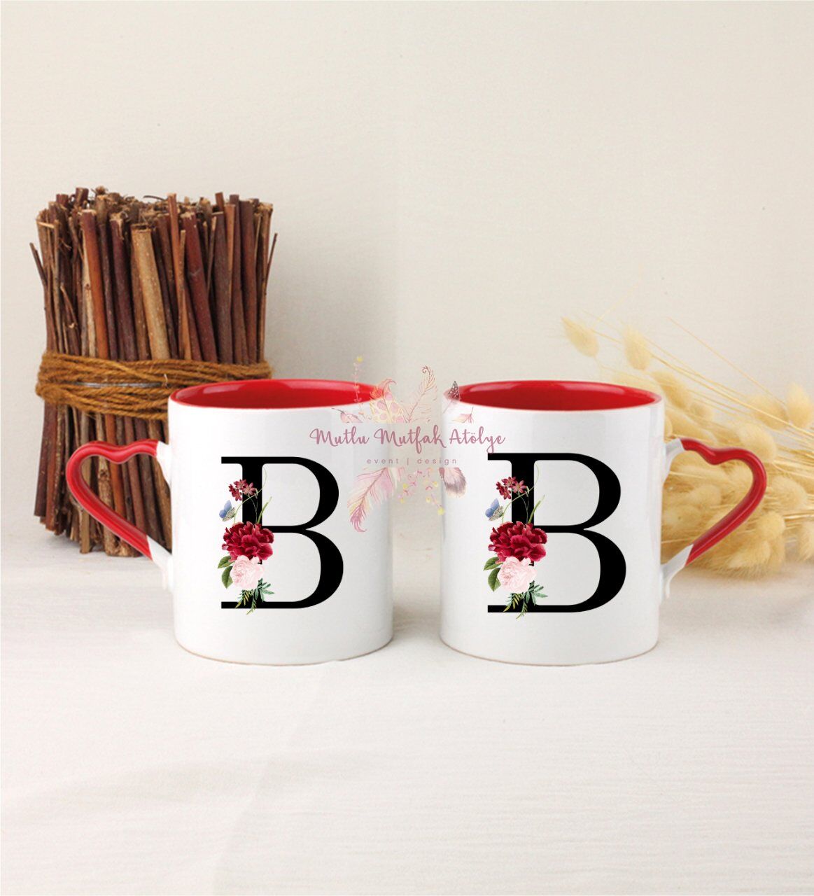 B Harfi Çiçek Desenliİkili Kırmızı Kalpli Kupa Bardak