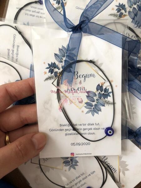 Hediyelik Şans Bilekliği Çiçek Desenli