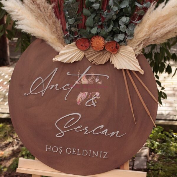 Çiçekli Ahşap Karşılama Panosu