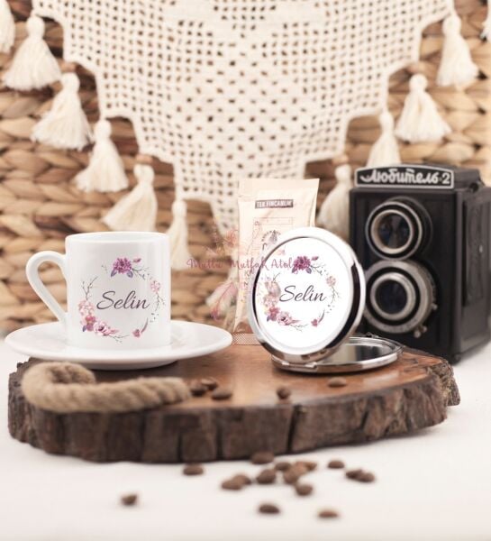 Kişiye Özel İsimli Çiçek Motifli Aynalı Kahve Fincanı