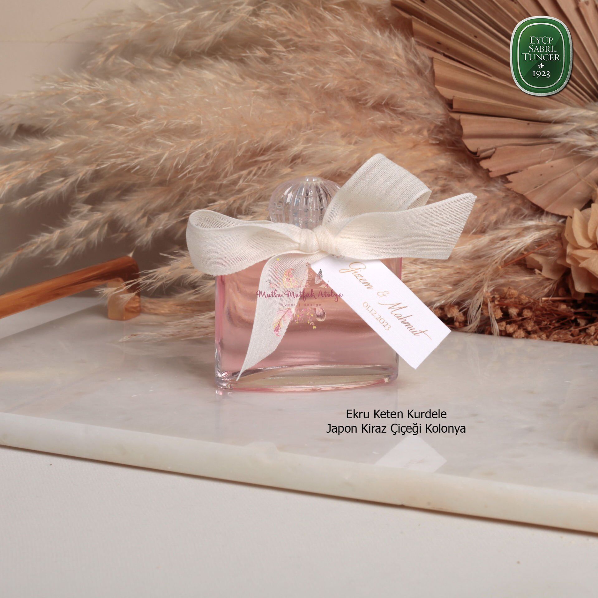 Yassı Cam Şişe Hediyelik Eyüp Sabri Tuncer Kolonya