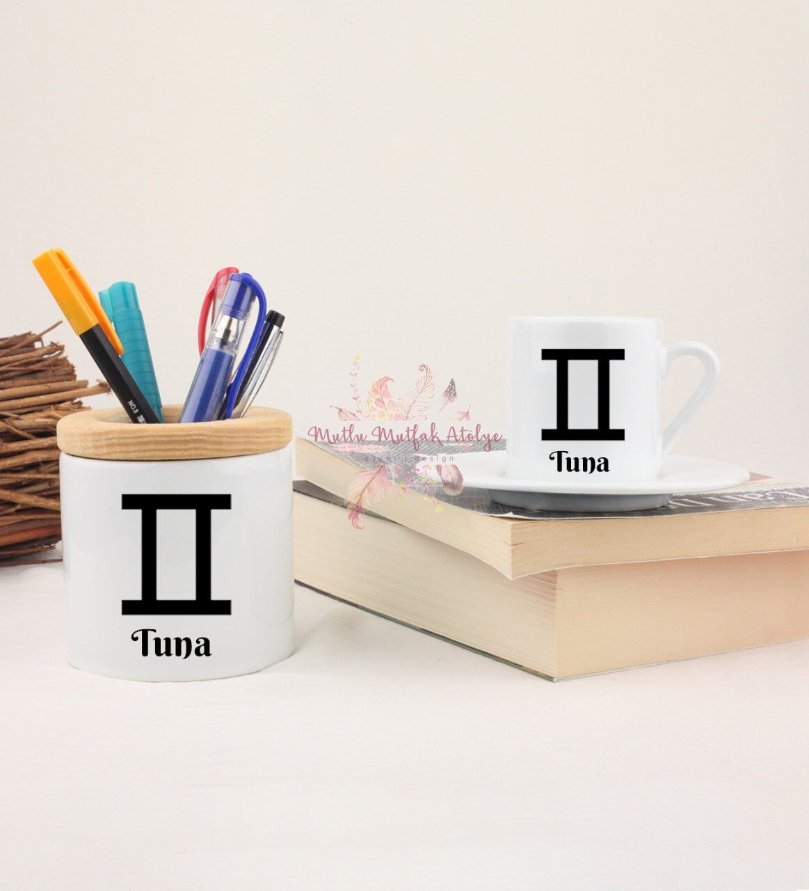 Kişiye Özel Türk Kahvesi Fincanı ve Kalemlik Seti İkizler Burcu