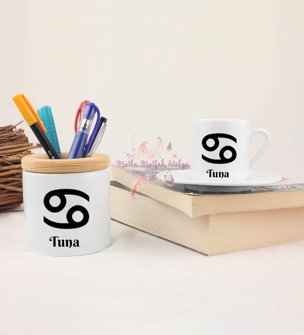 Kişiye Özel Türk Kahvesi Fincanı ve Kalemlik Seti Yengeç Burcu