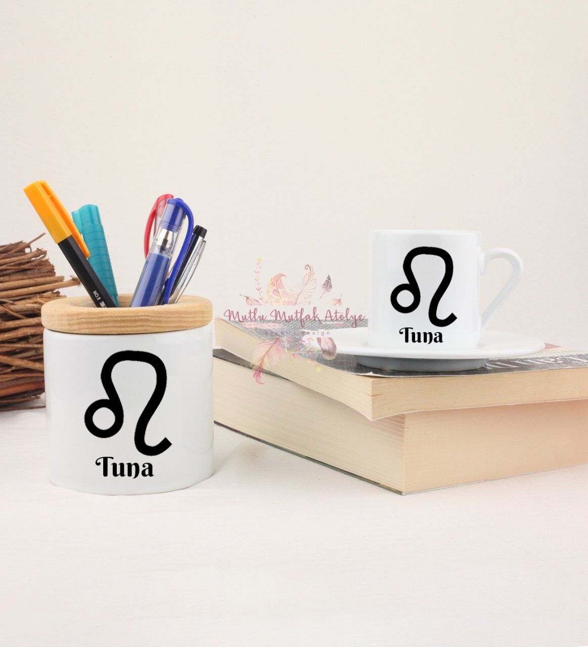 Kişiye Özel Türk Kahvesi Fincanı ve Kalemlik Seti Aslan Burcu