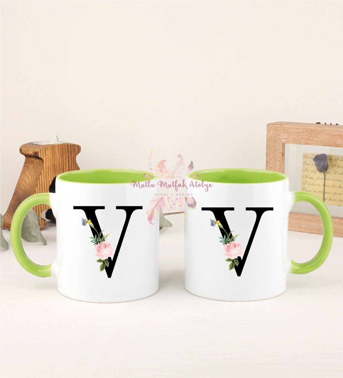 V Harfi Çiçek Desenli İkili Yeşil Kupa Bardak