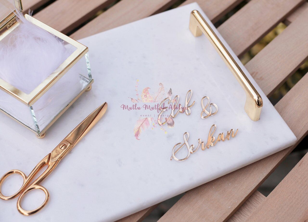 Kişiye Özel İsimli Mermer Tepsi (Gold/Silver)