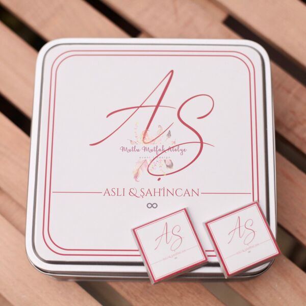 100'lü Metal Kutulu Çikolata