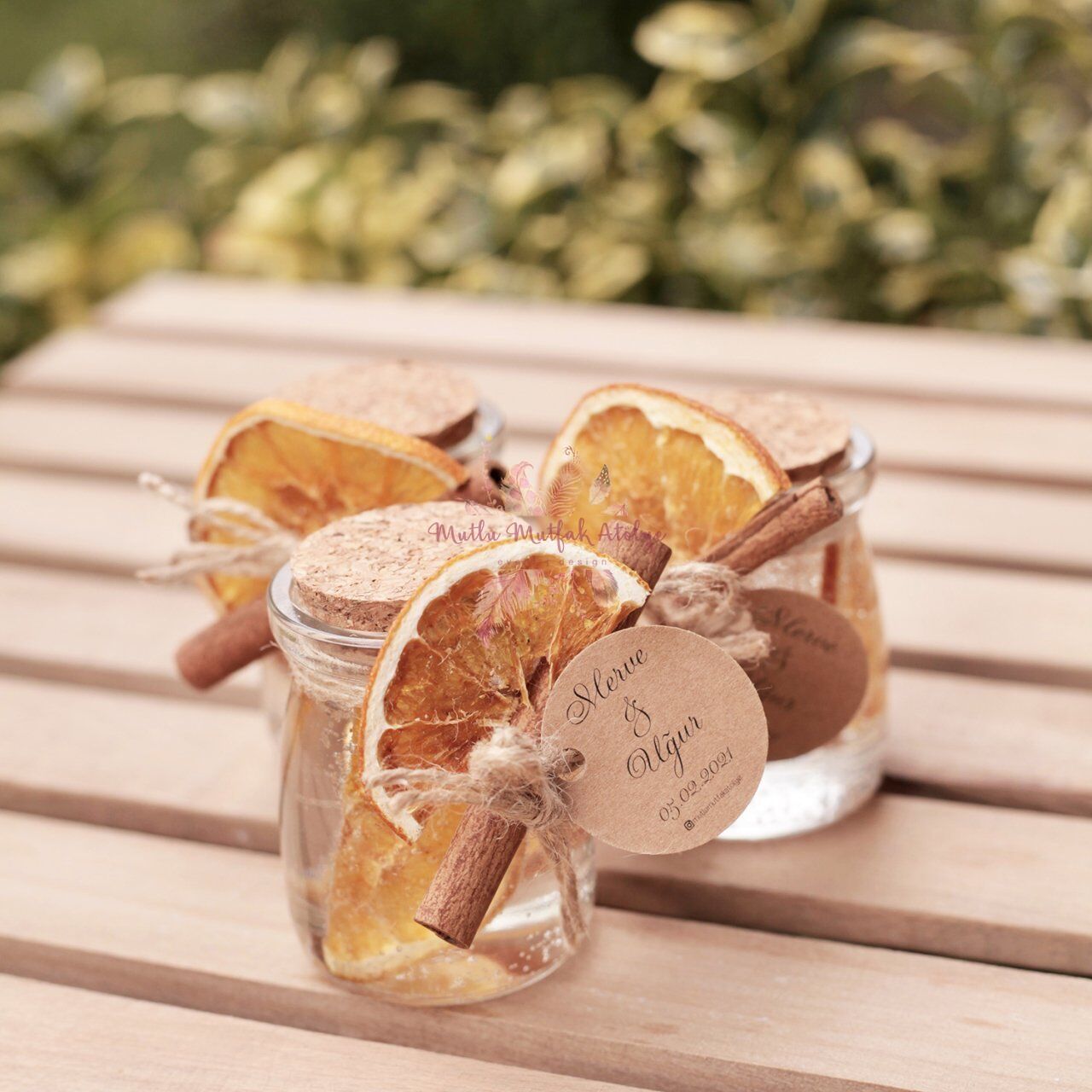 Hediyelik Portakallı Tarçınlı Jel Mum