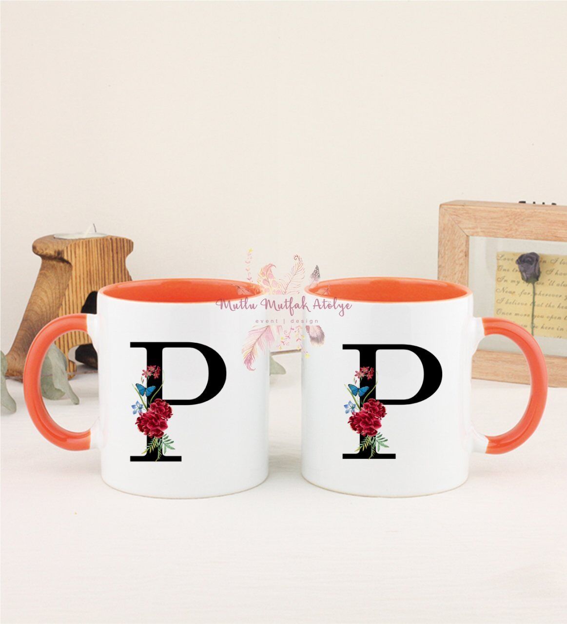 P Harfi Çiçek Desenli İkili Turuncu Kupa Bardak