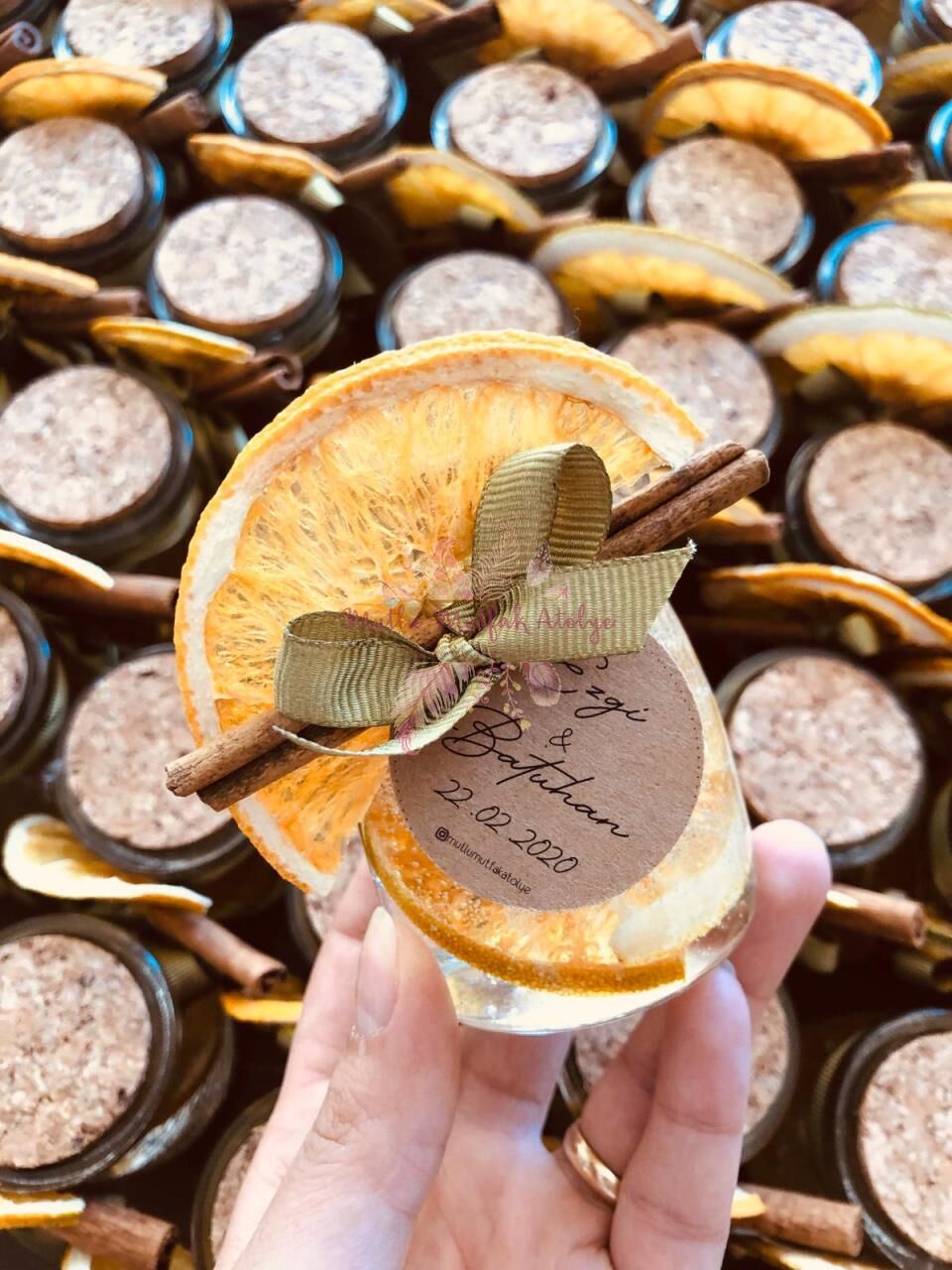 Hediyelik Portakallı Tarçınlı Jel Mum 2