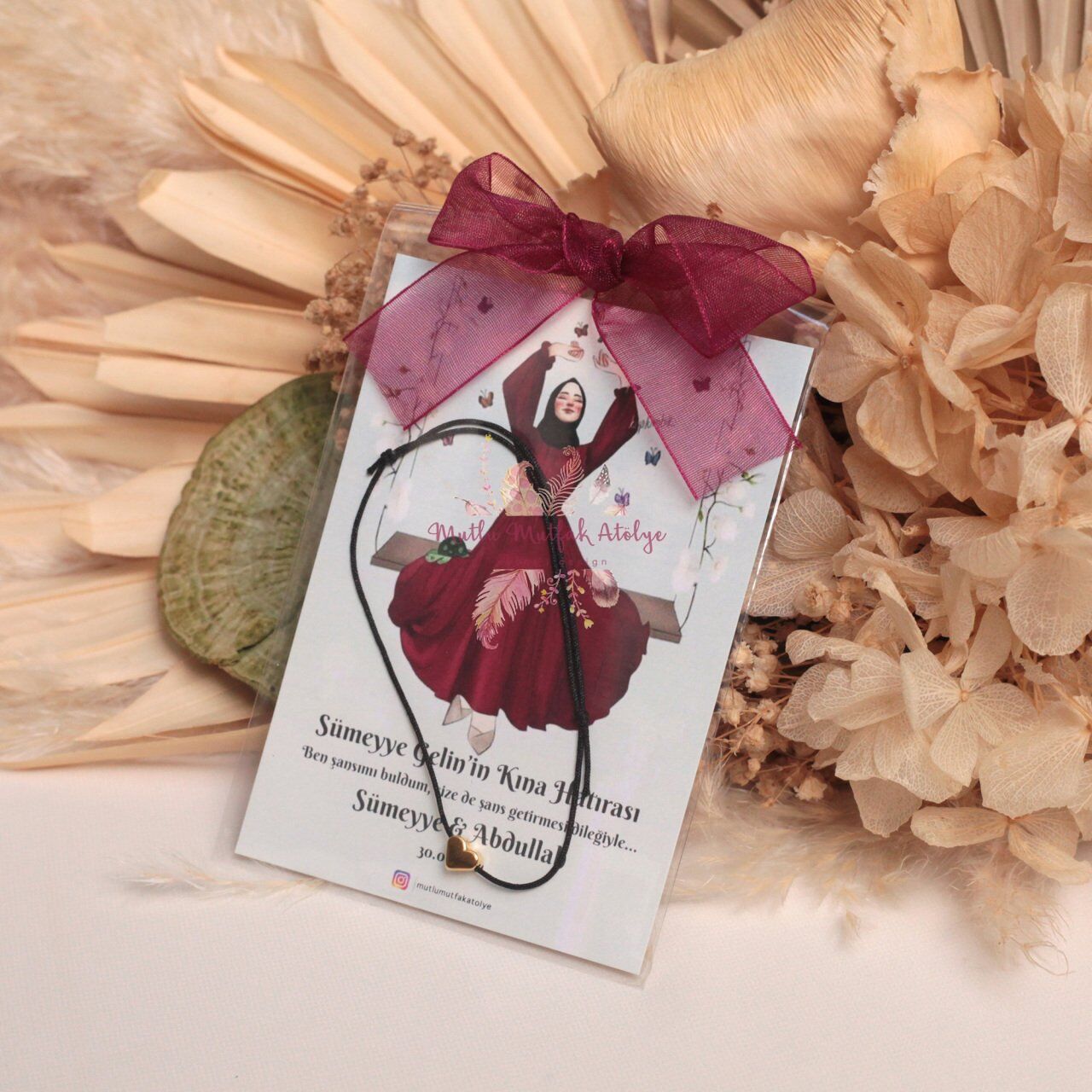 Hediyelik Şans Bilekliği Tesettürlü Model