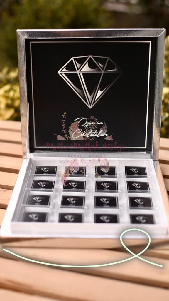 Damat Bohçası İçin 32'li Kutulu Çikolata