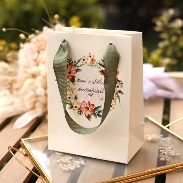 İsimli Karton Çanta