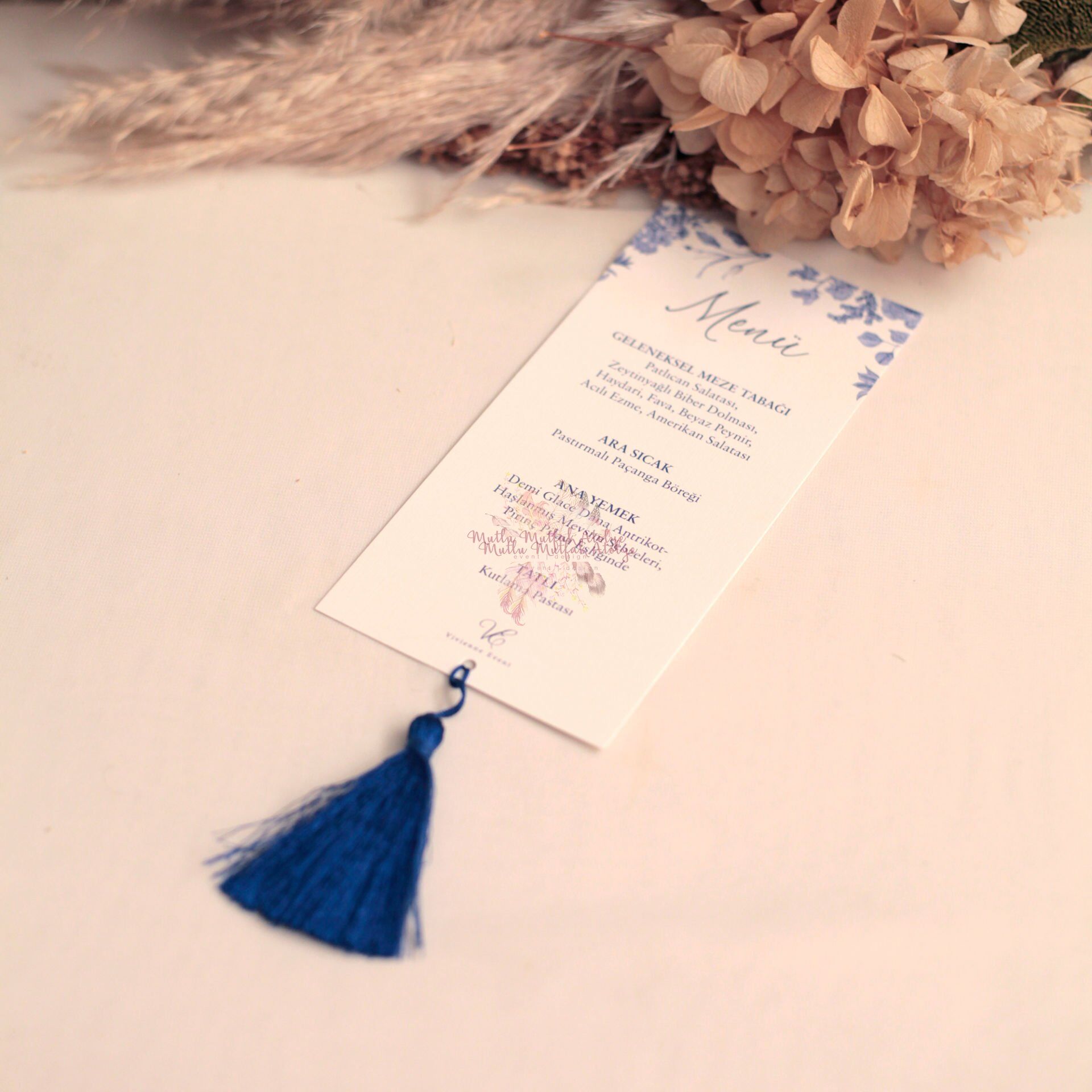 Püsküllü Menü Kartı 9X19