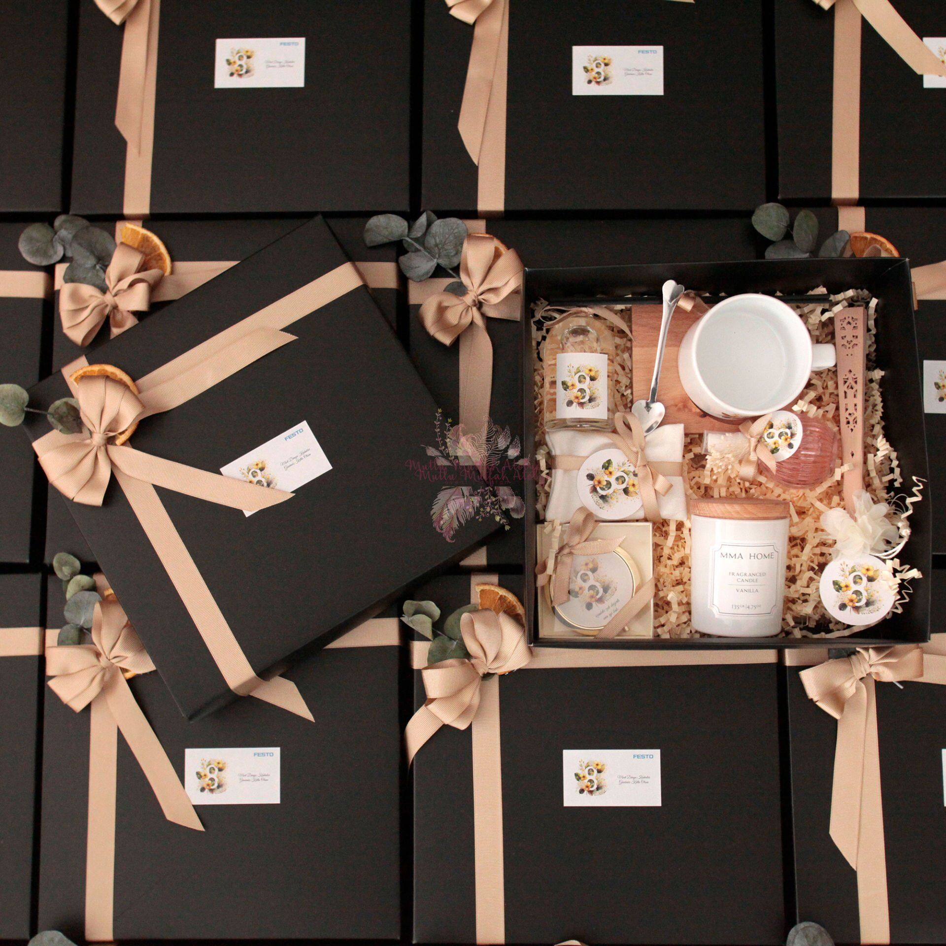 Kadınlar Günü, Anneler Günü Kurumsal Hediye Kutusu