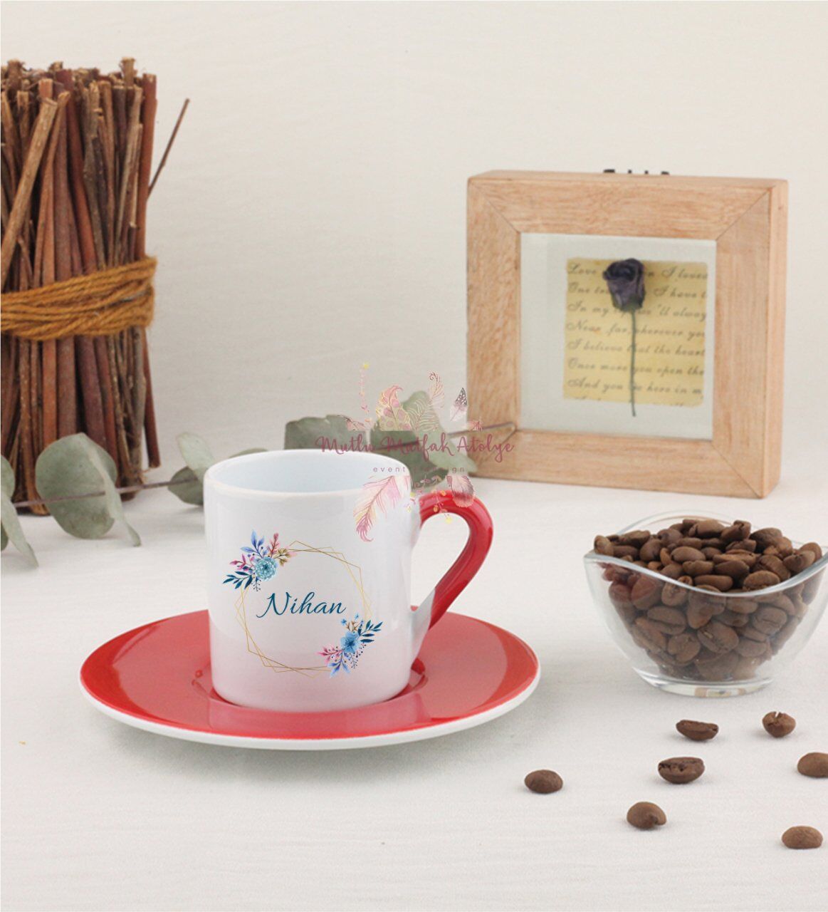 Kişiye Özel Anneler Günü İsimli Kırmızı Türk Kahvesi Fincanı