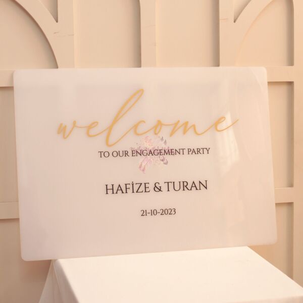 Beyaz Buzlu Görünümlü Karşılama Panosu