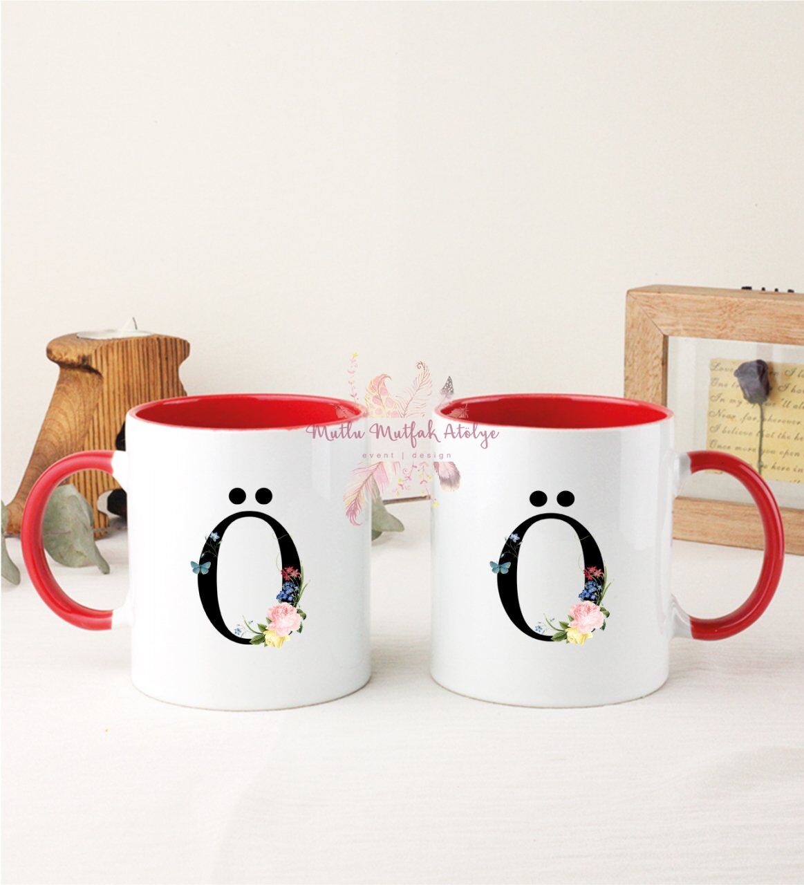 Ö Harfi Çiçek Desenli İkili Kırmızı Kupa Bardak