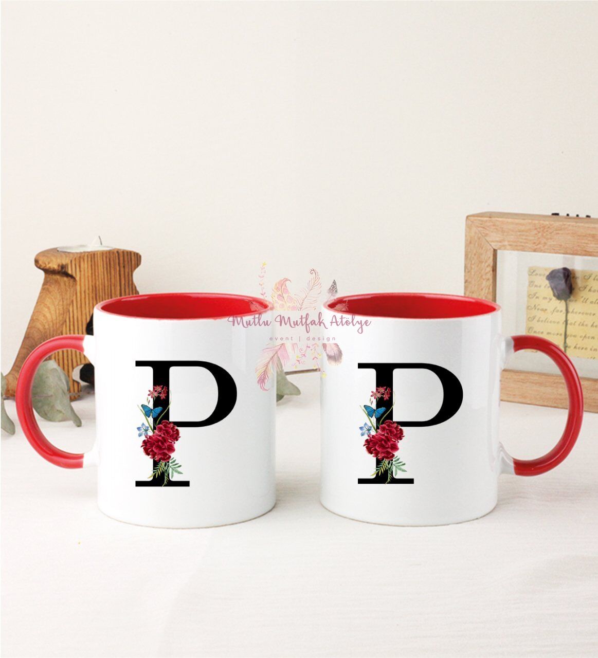 P Harfi Çiçek Desenli İkili Kırmızı Kupa Bardak