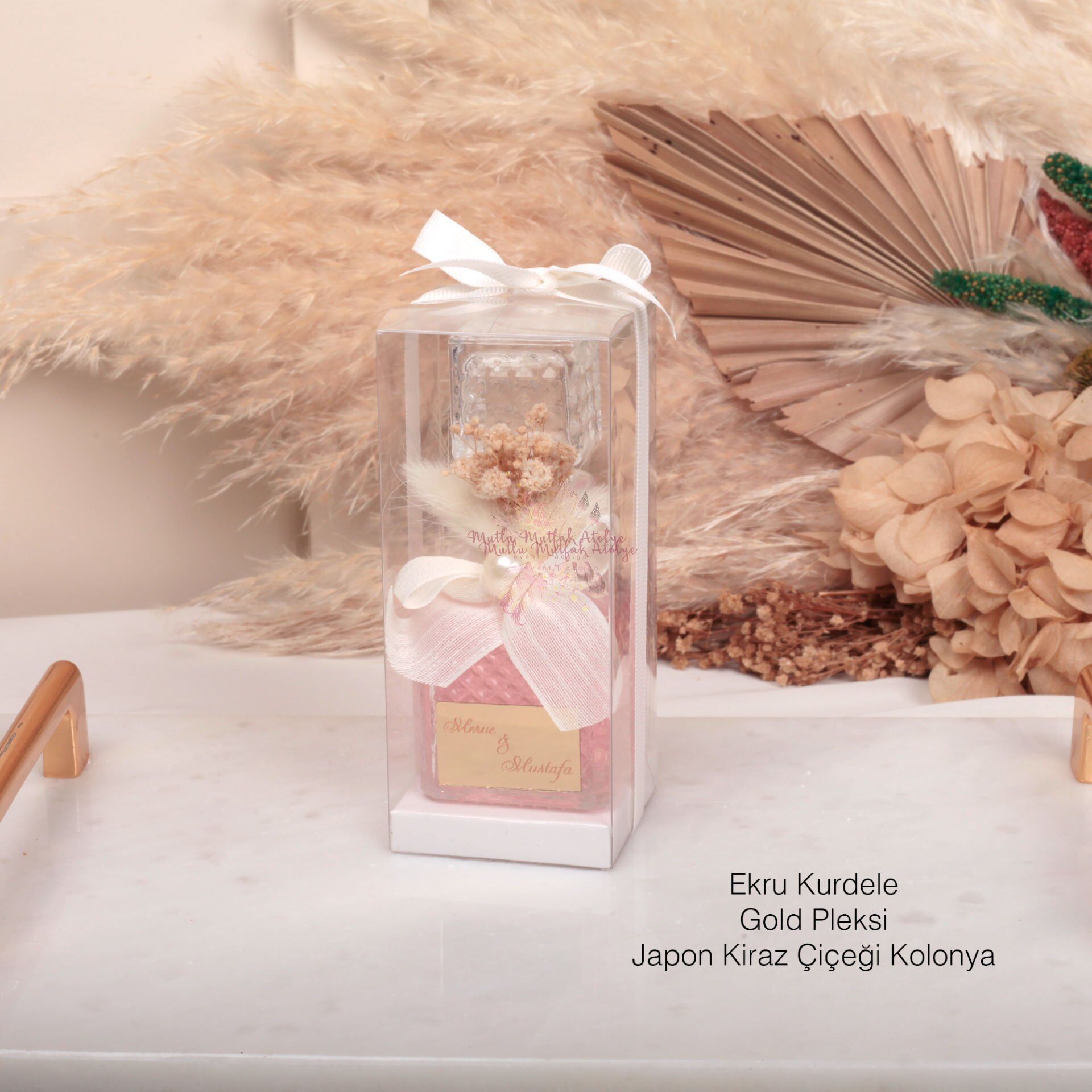 Kutulu Kapaklı Eyüp Sabri Tuncer Kolonya