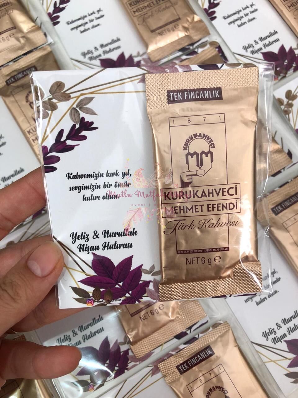 Hediyelik Kahveli Kart Mürdüm Çiçekli