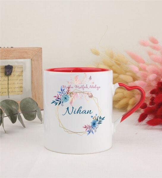 Kişiye Özel Anneler Günü İsimli Kırmızı Kalpli Kupa Bardak