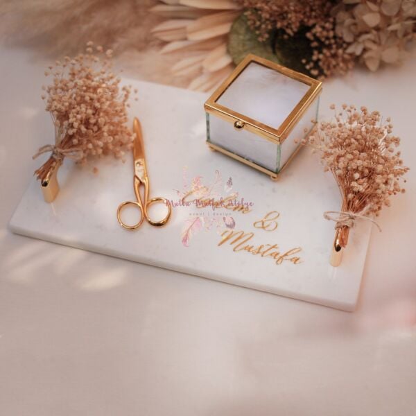 Çiçekli Kişiye Özel İsimli Mermer Tepsi (Gold/Silver)