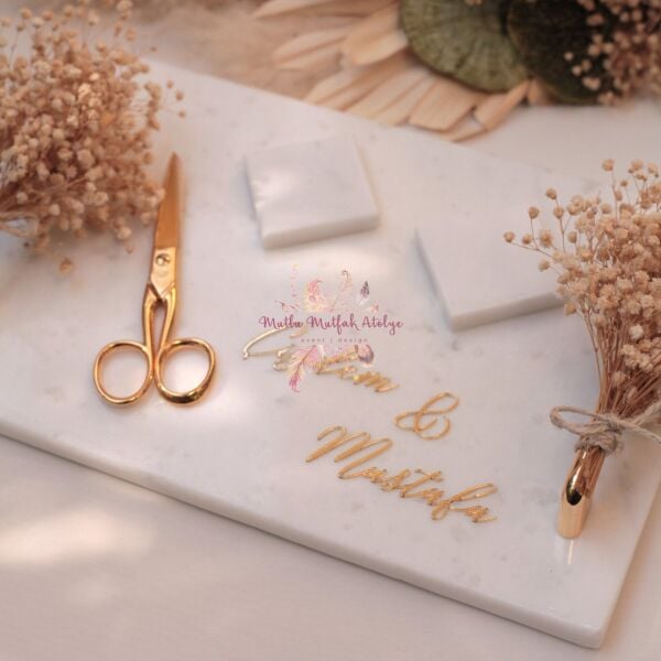 Çiçekli Kişiye Özel İsimli Mermer Tepsi (Gold/Silver)