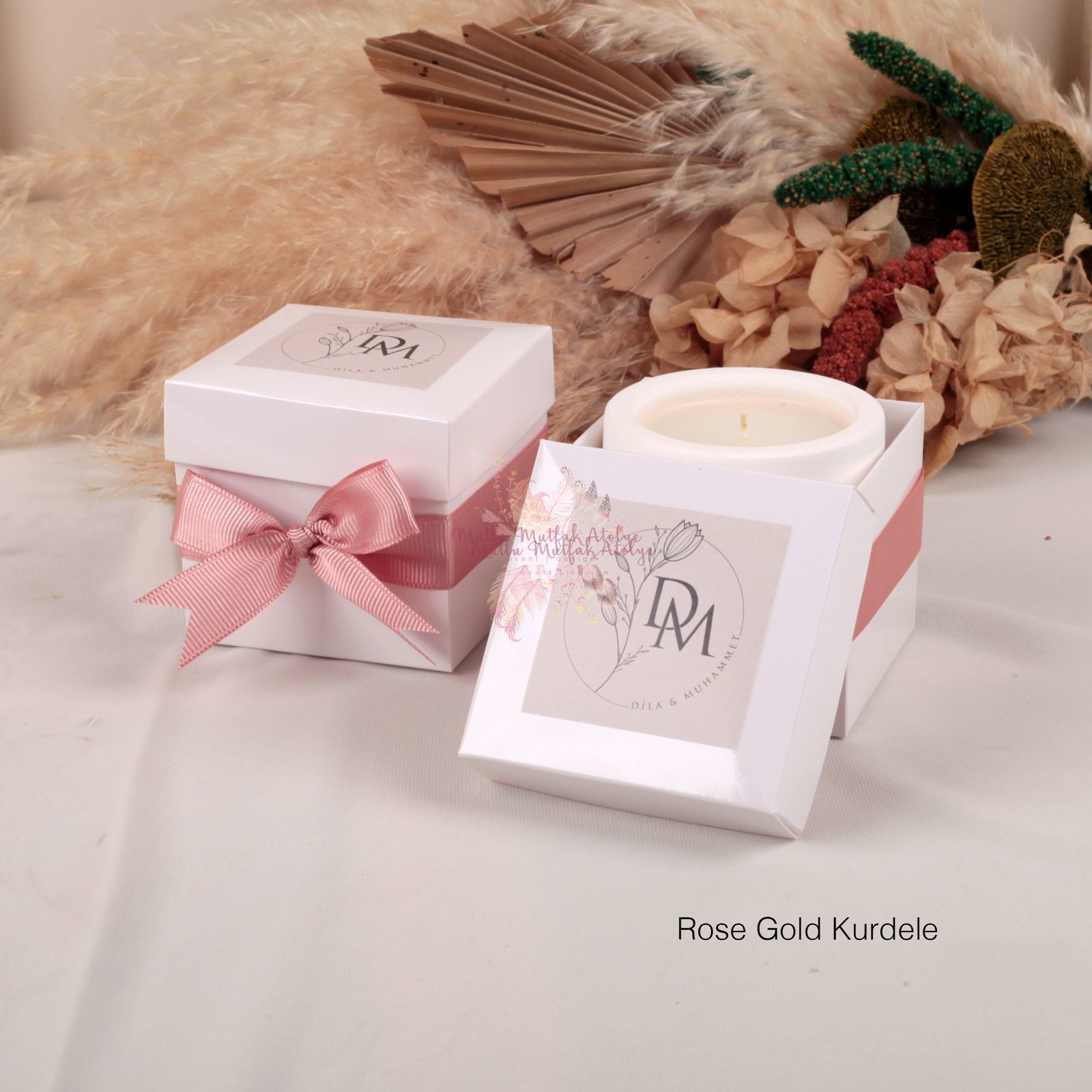 Vanilya Kokulu Kutulu Beton Mum