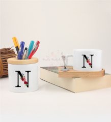 N Harfi Çiçek Desenli Kalemlik ve Ahşap Altlıklı Fincan