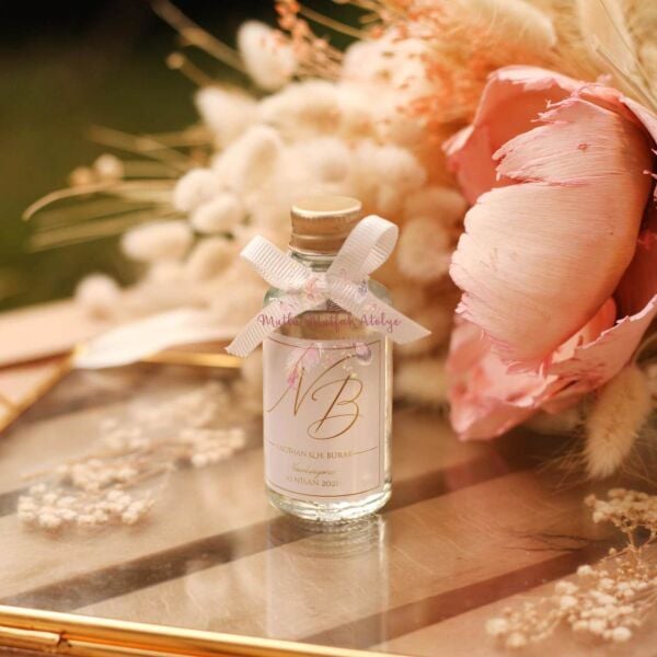 Kurdele Süslemeli Kolonya Eyüp Sabri Tuncer