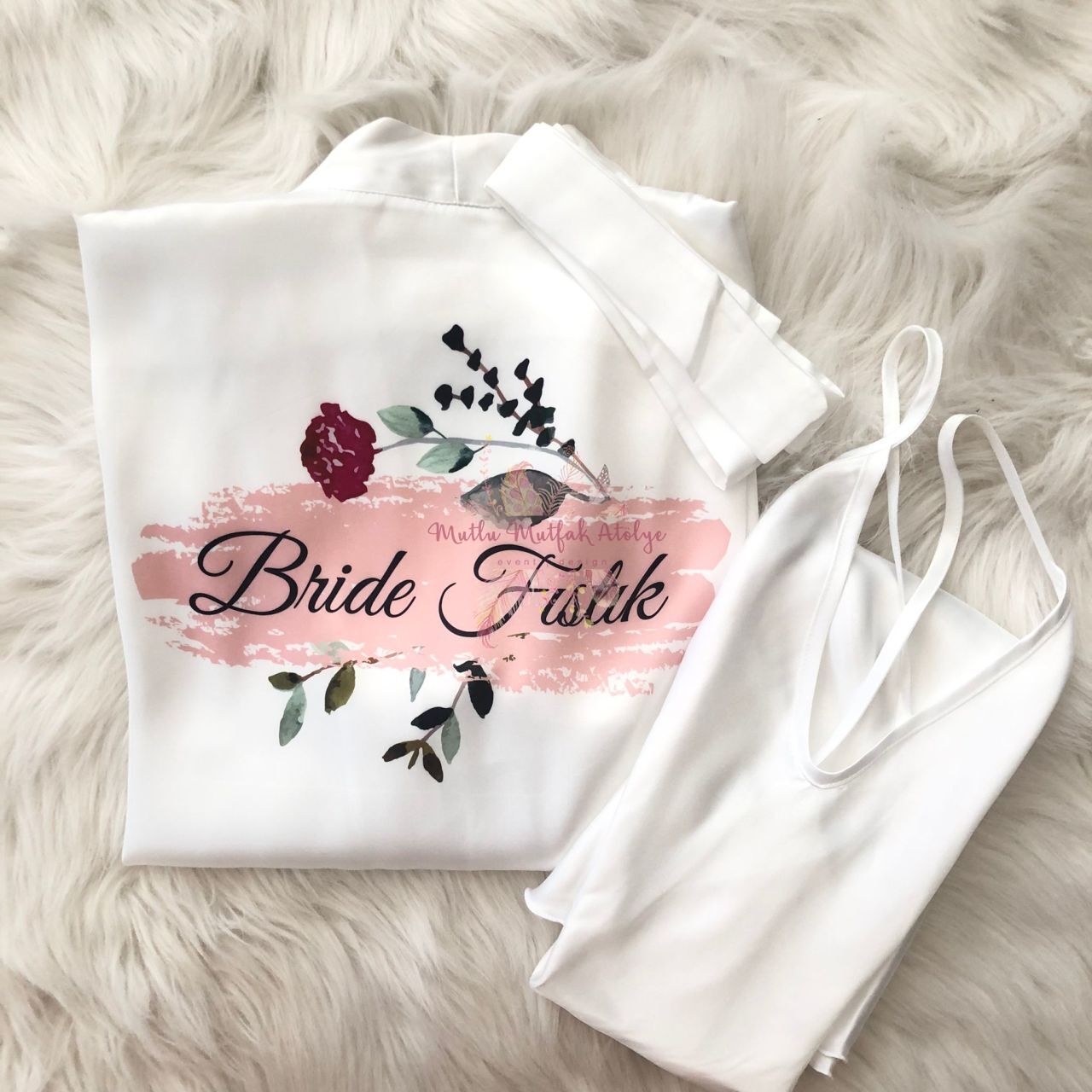 İsimli Baskılı Sabahlık Çiçekli