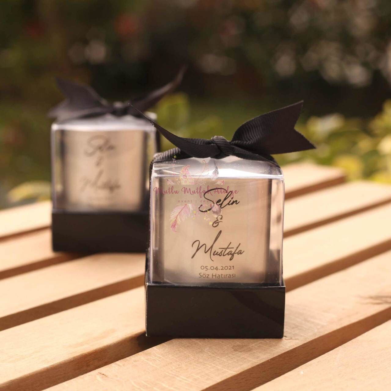 Hediyelik Kutulu Gümüş Mum
