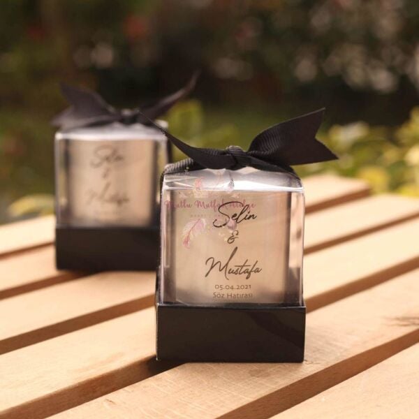 Hediyelik Kutulu Gümüş Mum