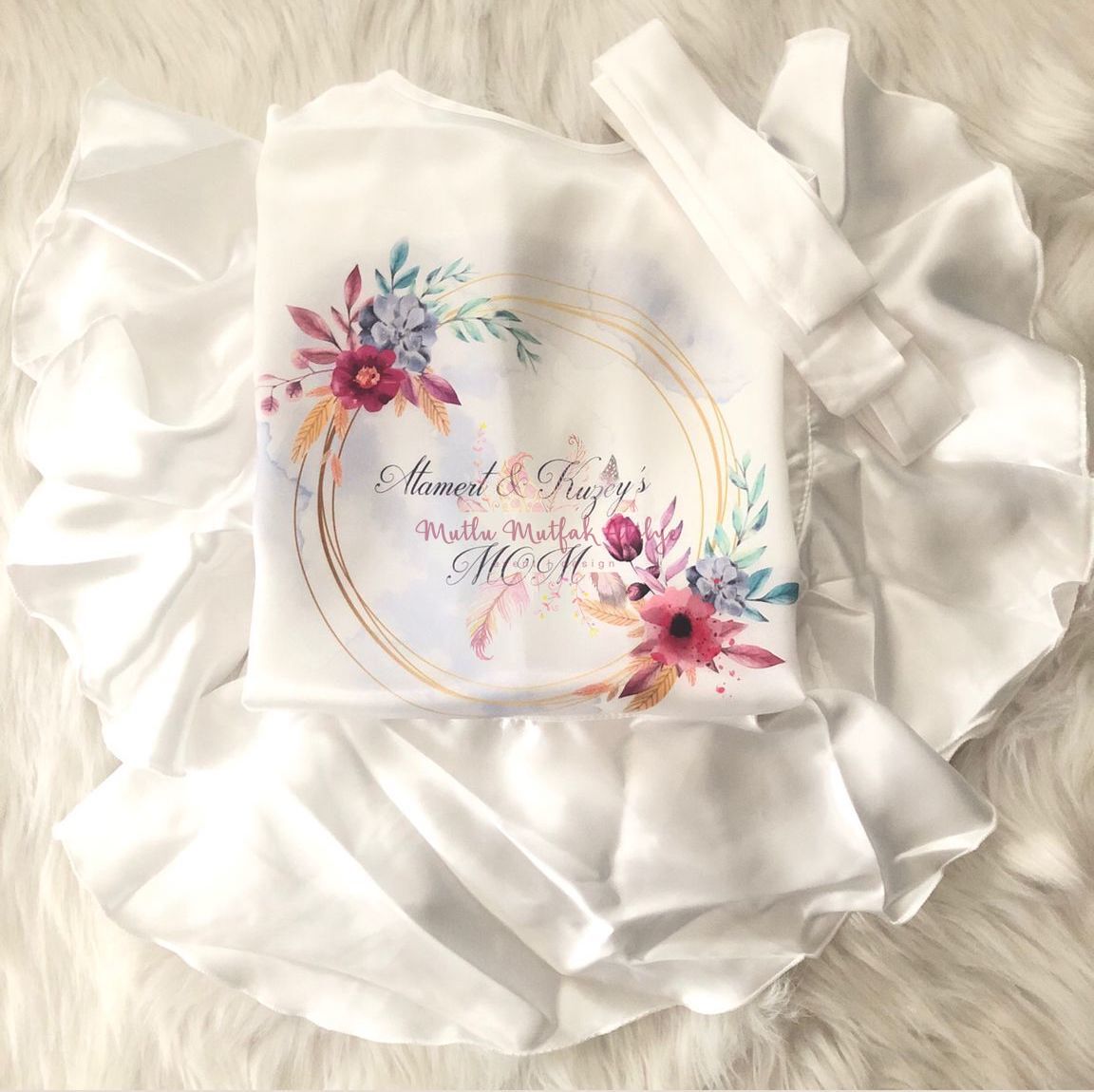 Çiçek Motifli Anne Sabahlığı