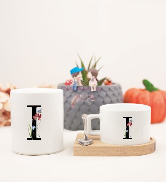 I Harfi Çiçek Desenli Ahşap Altlıklı Fincan ve Kumbara