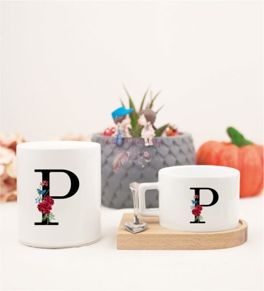 P Harfi Çiçek Desenli Ahşap Altlıklı Fincan ve Kumbara