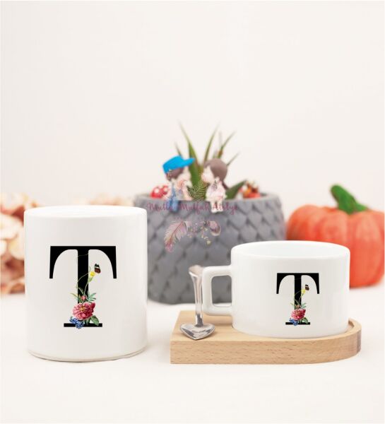 T Harfi Çiçek Desenli Ahşap Altlıklı Fincan ve Kumbara