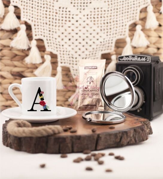 A Harfi Çiçek DesenliAynalı Kahve Fincanı