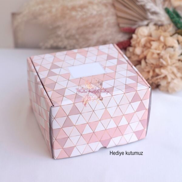 Çikolata Kokulu Çam Ağacı Tepelikli Yılbaşı Mumu