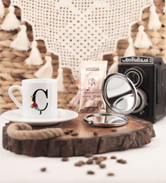 Ç Harfi Çiçek Desenli Aynalı Kahve Fincanı