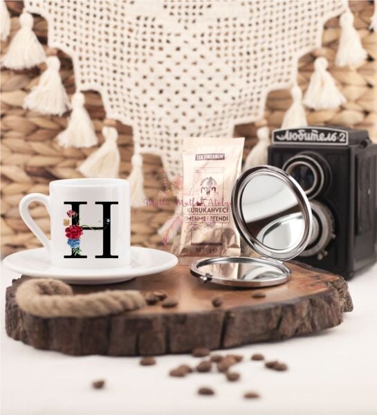 H Harfi Çiçek Desenli Aynalı Kahve Fincanı