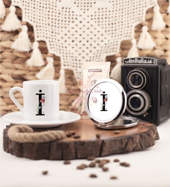 İ Harfi Çiçek Desenli Aynalı Kahve Fincanı