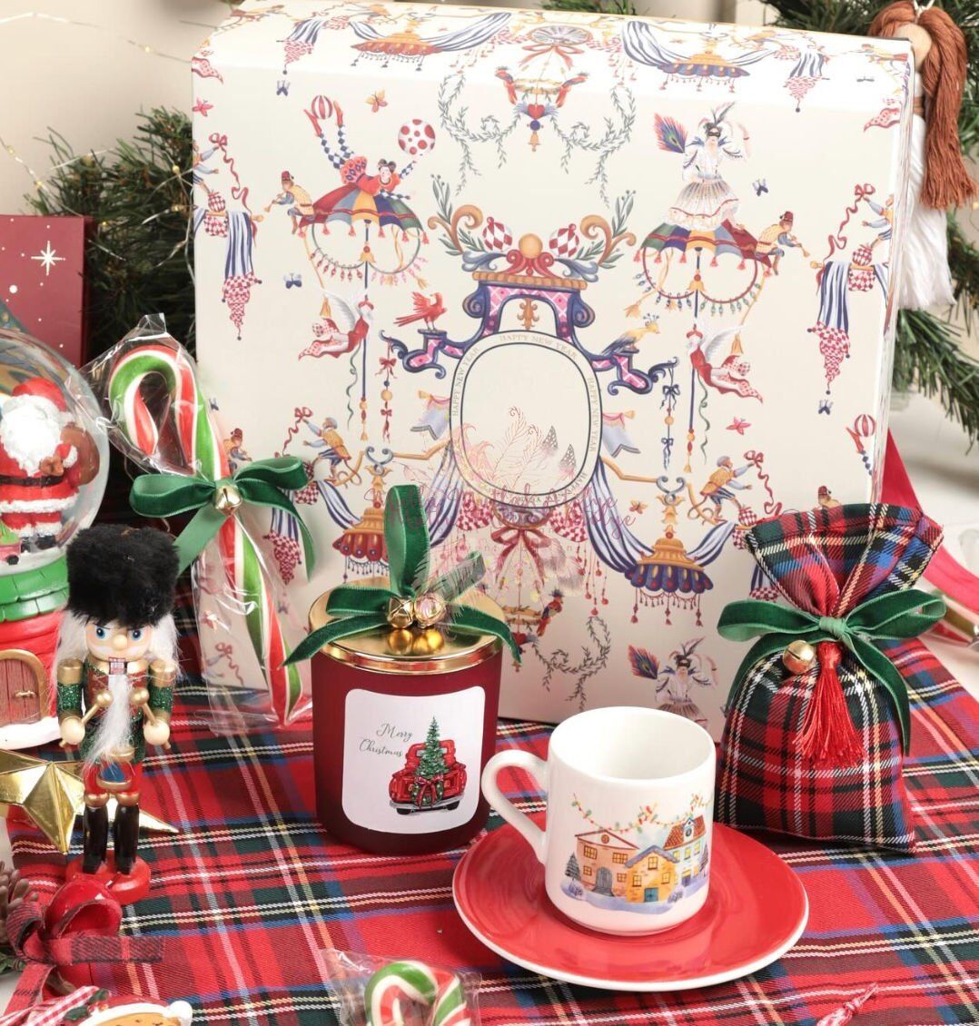 YILBAŞI HEDİYE KUTUSU