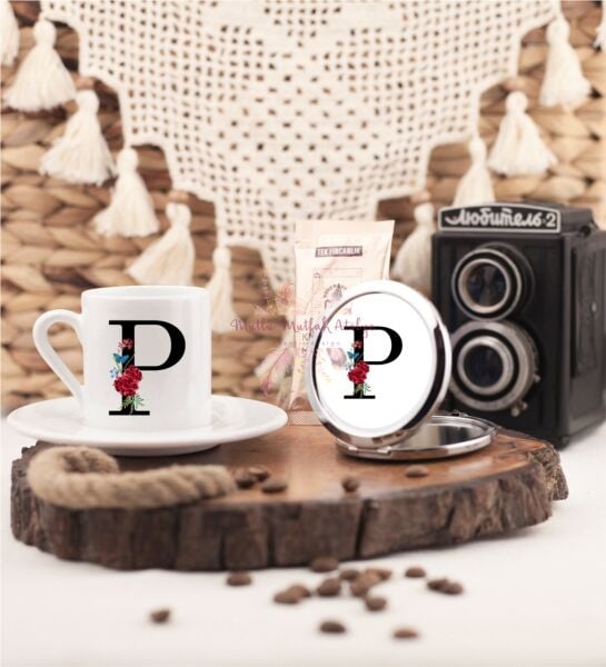 P Harfi Çiçek Desenli Aynalı Kahve Fincanı