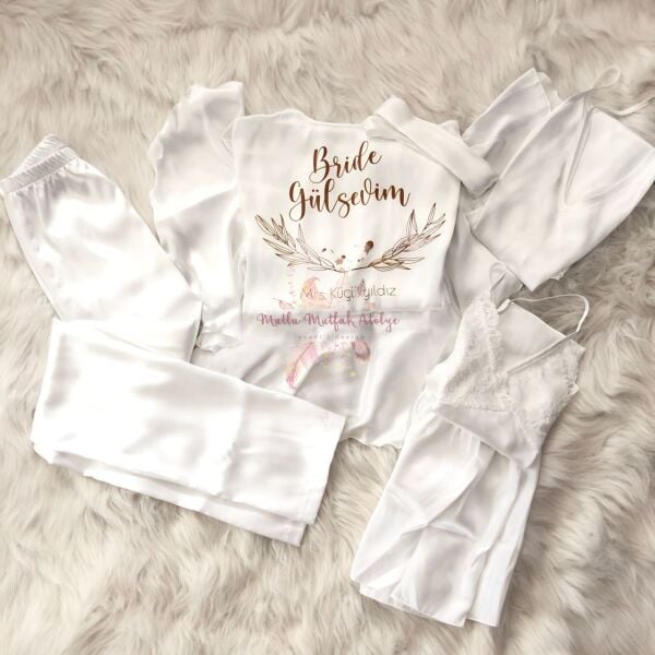 Volanlı İsimli Baskılı Sabahlık Seti