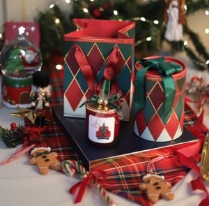 Yılbaşı Hediyelik Silindir Kutulu Çantalı Kokulu Mum