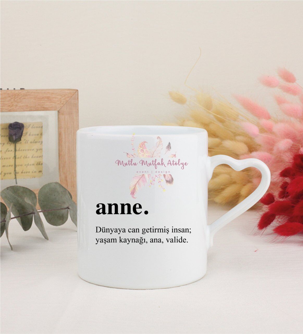 Anneler Günü Beyaz Kalpli Kupa Bardak