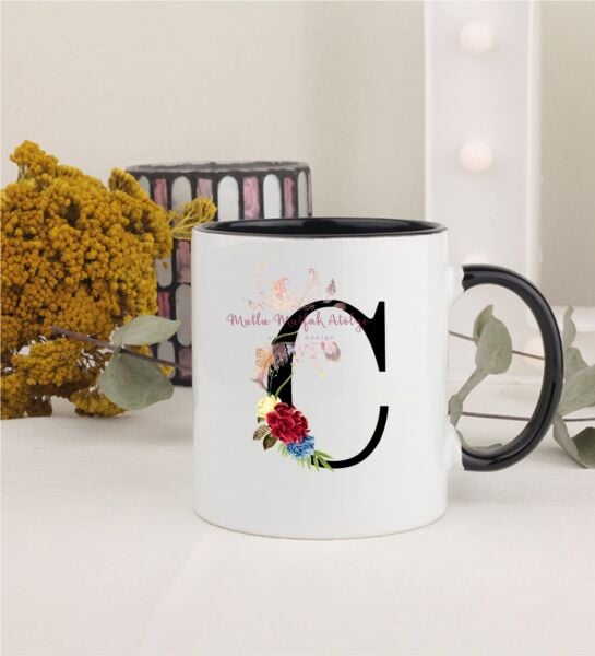 C Harfi Çiçek DesenliSiyah Kupa Bardak